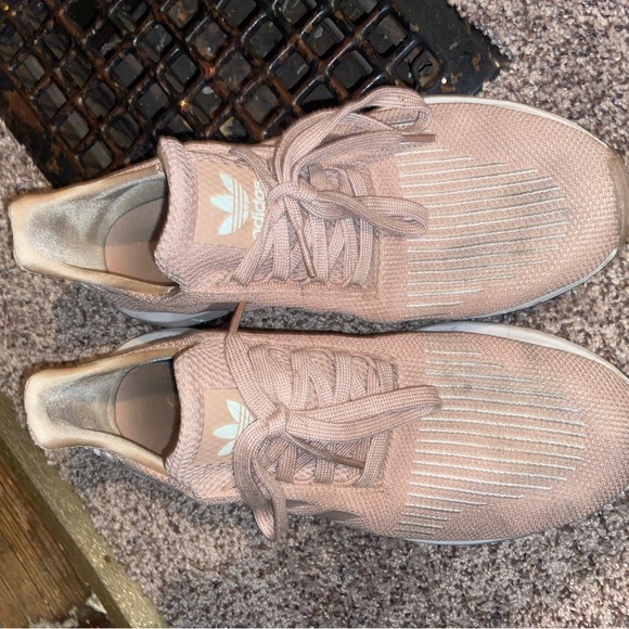 Adidas Women's Beige Sneakers - Picture 7 of 7